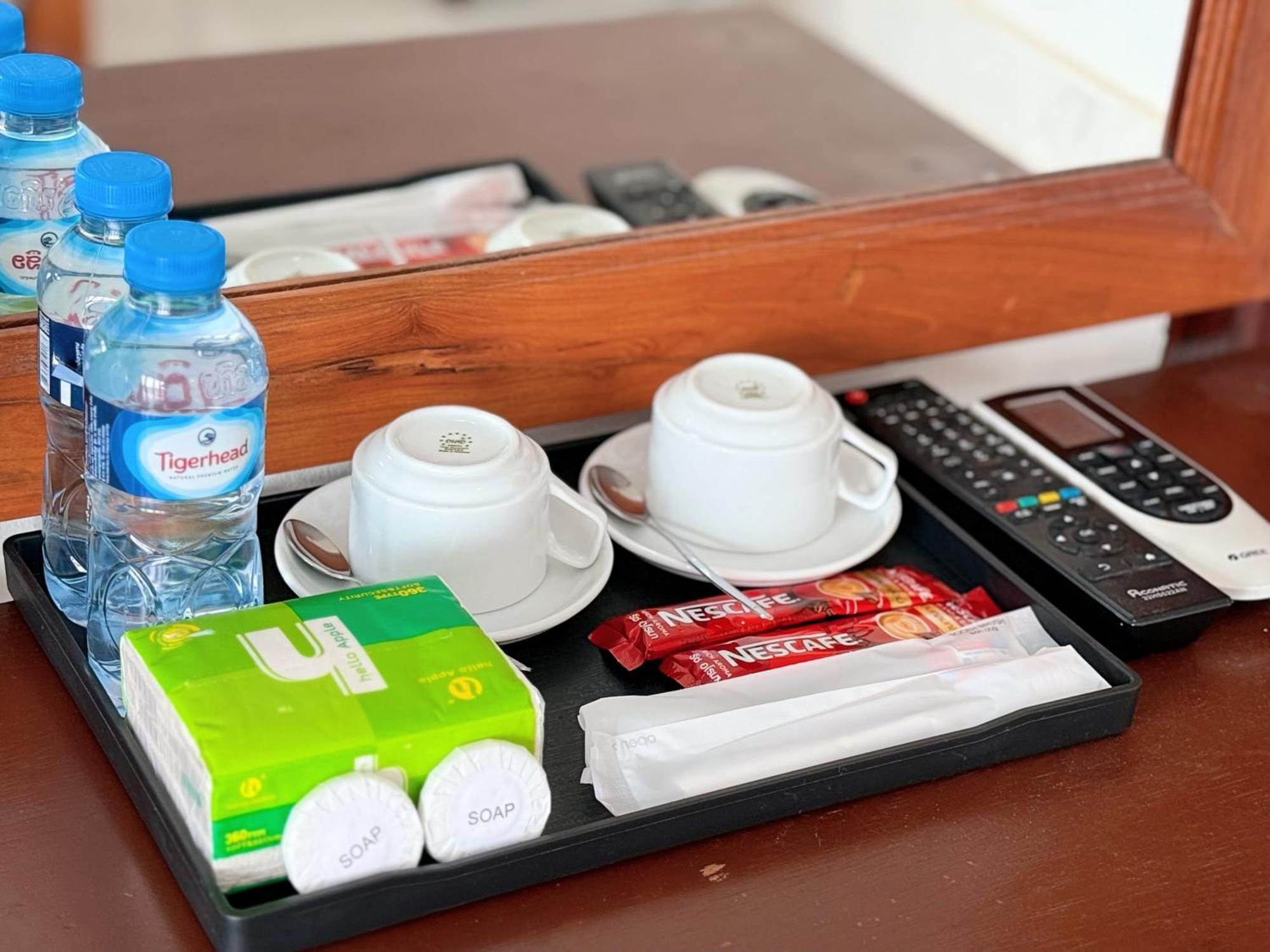 Vangvieng Sisavang Mountain View Hotel ヴァンヴィエン エクステリア 写真